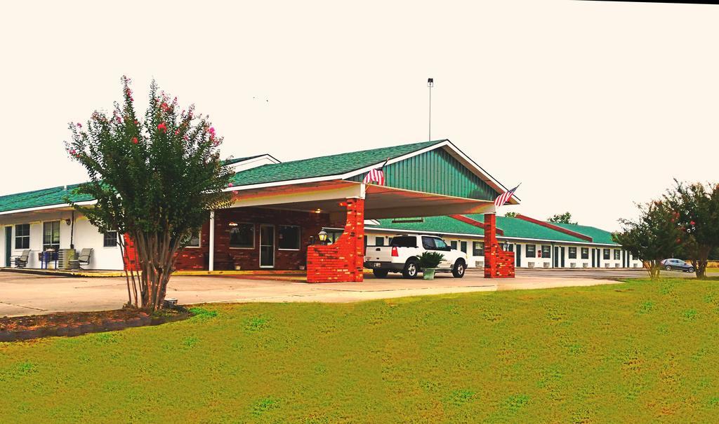 Lake Eufaula Inn & Suites Checotah Exteriör bild