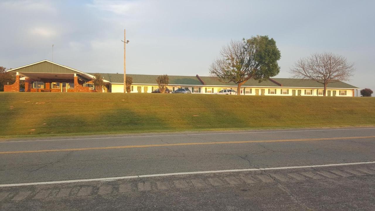 Lake Eufaula Inn & Suites Checotah Exteriör bild